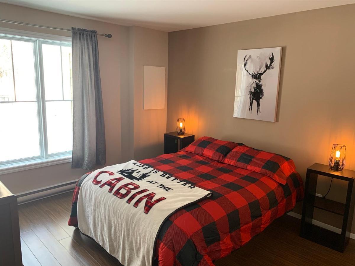 Condo Mont-Edouard LʼAnse-Saint-Jean Buitenkant foto